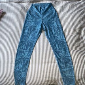 p’tula blue printed leggings